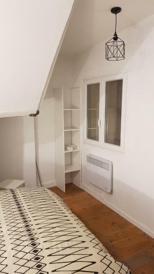 Appartement Avec Cour ★ Spacieux ★ Hyper Centre 卡斯特尔 外观 照片
